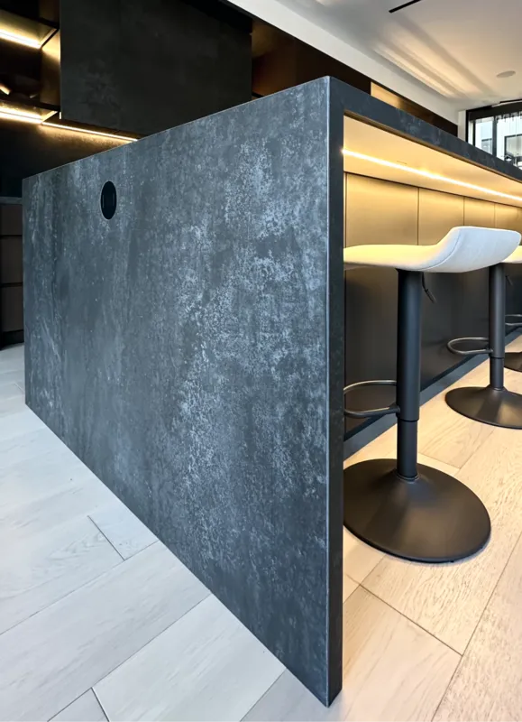 Kitchen Backsplash & Countertop project photo 4 by Prime Tiling Toronto